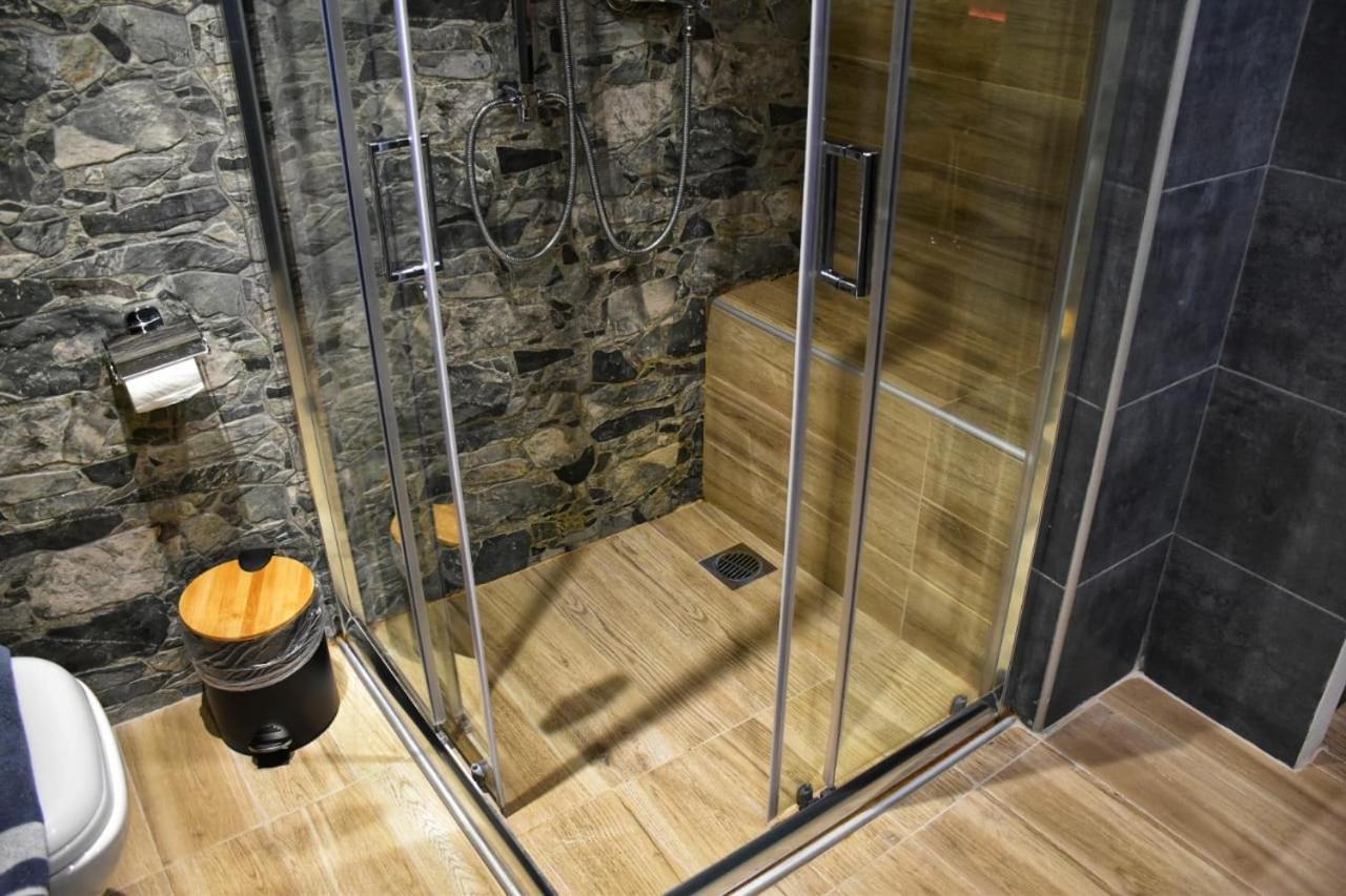 Alexander Apartment 세레스 외부 사진