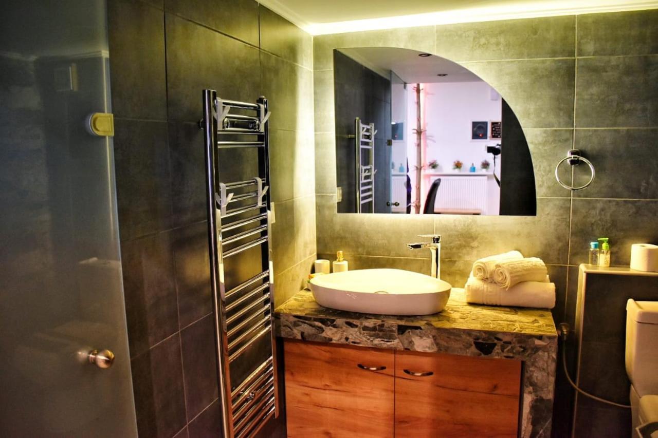 Alexander Apartment 세레스 외부 사진