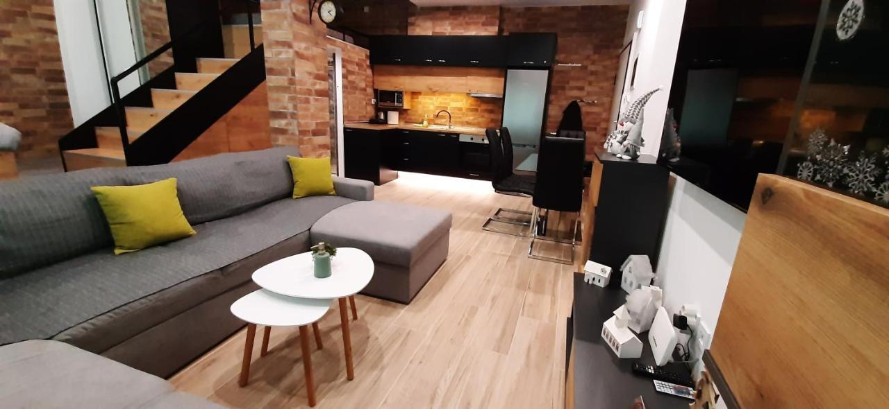 Alexander Apartment 세레스 외부 사진